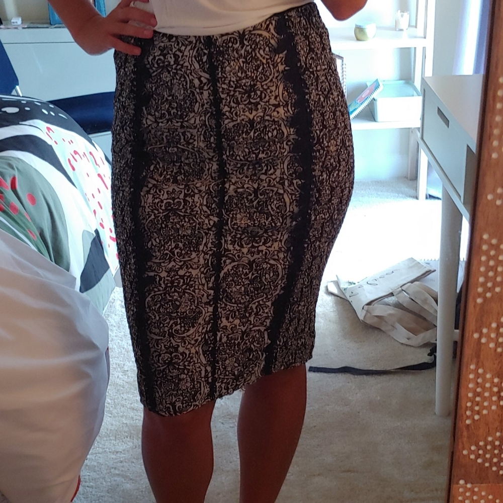 Black and white pencil skirt